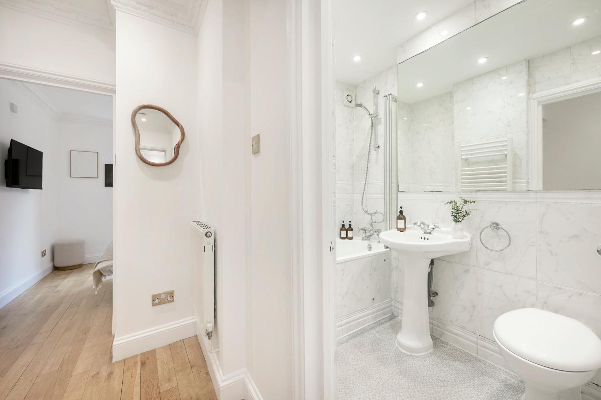 2 Bedr, 3 Beds, 1 Bath Thames, Trafalgar Sq Londres Exterior foto